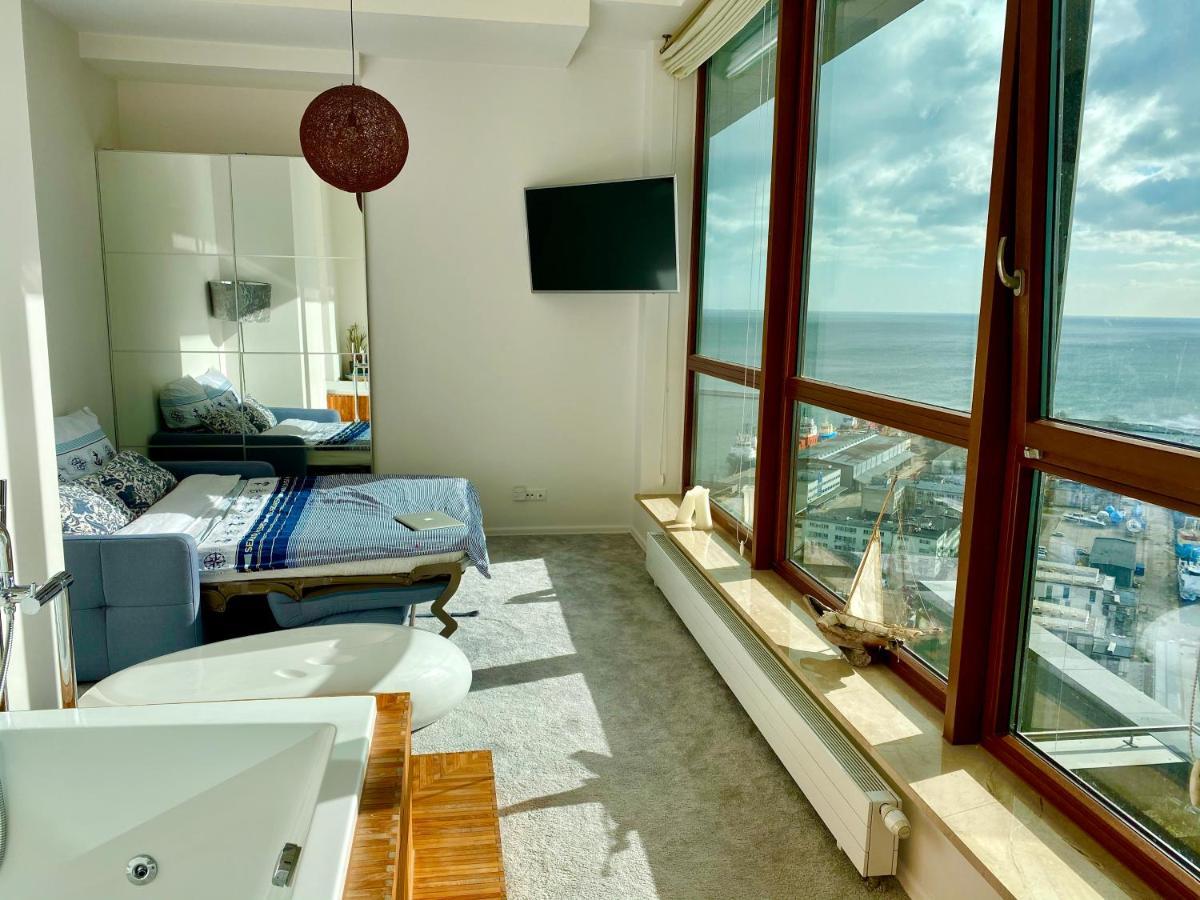 Apartamento Sea Towers Penthouse 23-24 Two-floors Sea View Panoramic Terrace 110m2 !!! Jacuzzi *