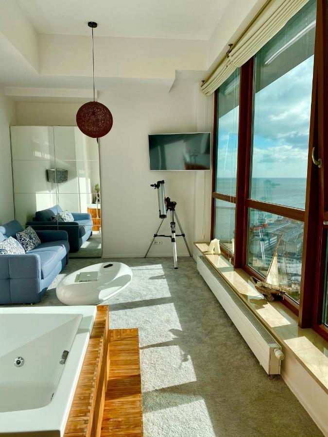 Sea Towers Penthouse 23-24 Two-floors Sea View Panoramic Terrace 110m2 !!! Jacuzzi